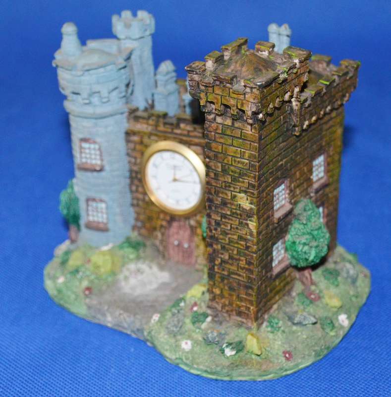 Collectable Vintage Resin Clocks x 2