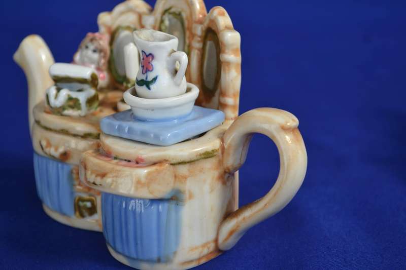 Paul Cardew Collectable Miniature Tea Pot