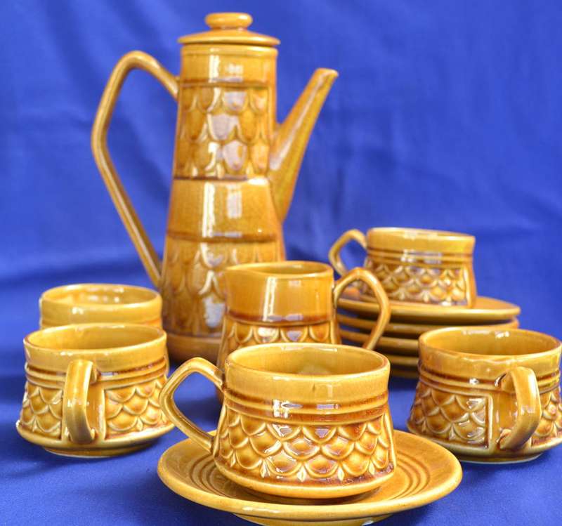 Retro Fish Scale Design Coffee Set c1970 - Japan - 12 Pieces