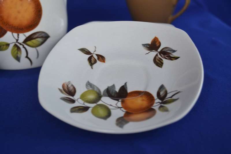 True Vintage Midwinter Coffee Set c1950's - 12 Pieces
