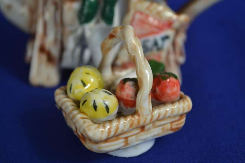 Paul Cardew Collectable Miniature Tea Pot