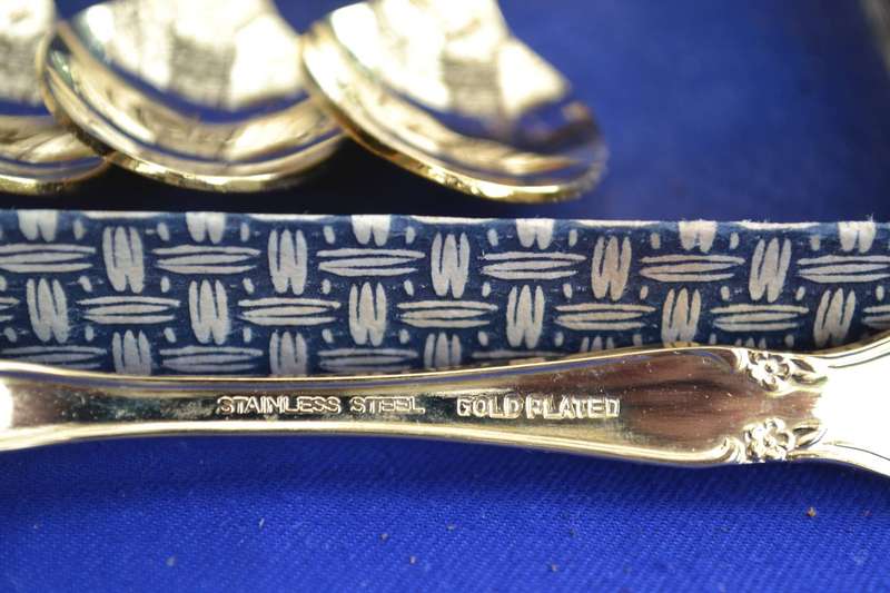 Vintage Boxed Set of Six Gold 24 kt Plated Tea Spoons