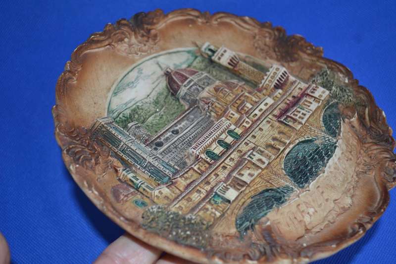 True Vintage Hand Painted  3D Relief Plate - Duomo Firenze Cathedral