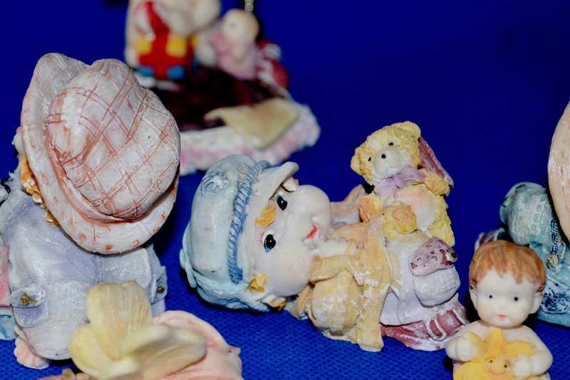 Assorted Small Resin Ornaments - 9 Pieces