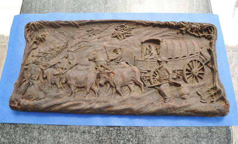 Vintage Syroco  Wood Plaque :Voortrekker Scene" By Victor Ivanhoff