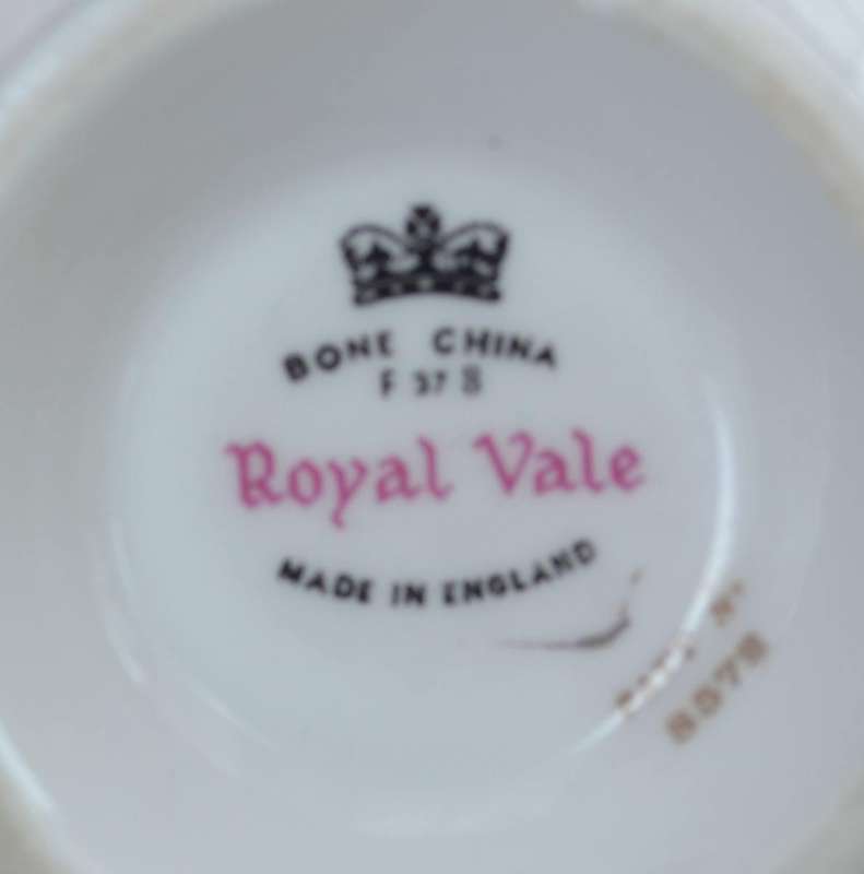 Royal Vale Vintage Bone China Trios x 4