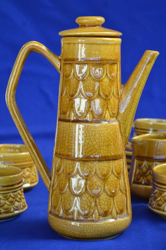 Retro Fish Scale Design Coffee Set c1970 - Japan - 12 Pieces