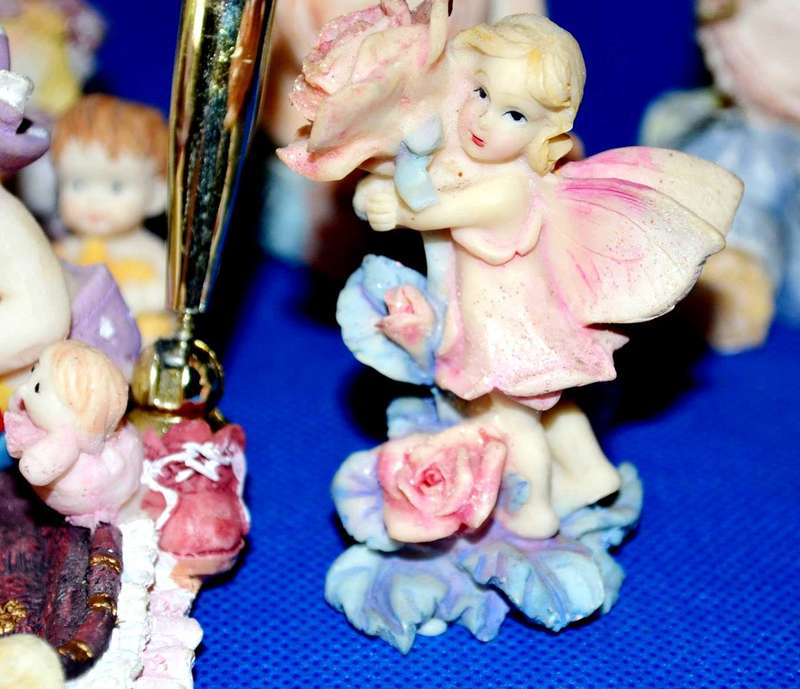Assorted Small Resin Ornaments - 9 Pieces