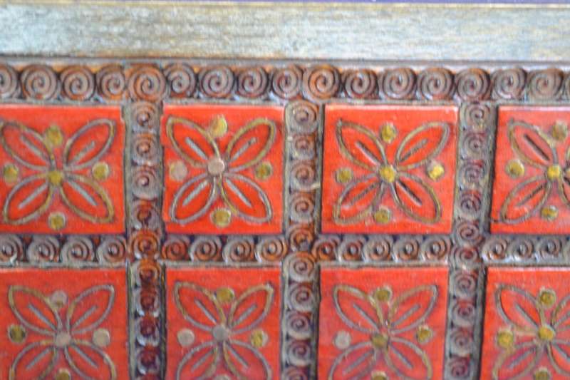 Vintage Hand Carved Polish Folk Art  Hinged Jewelry / trinket box