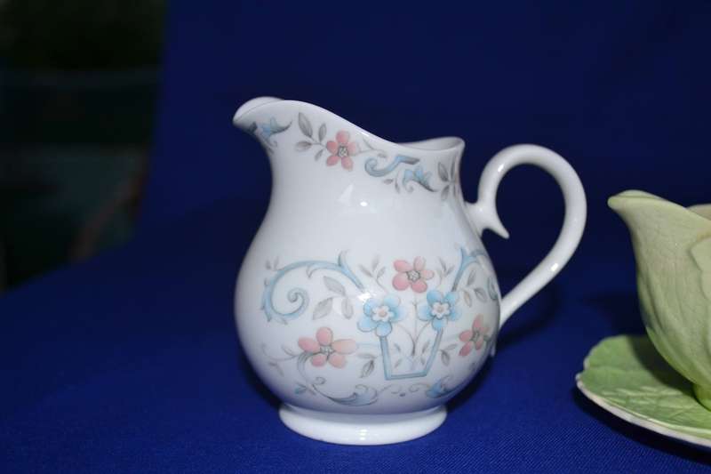 Assorted English Porcelain Items - Carlton Ware & Ridgway