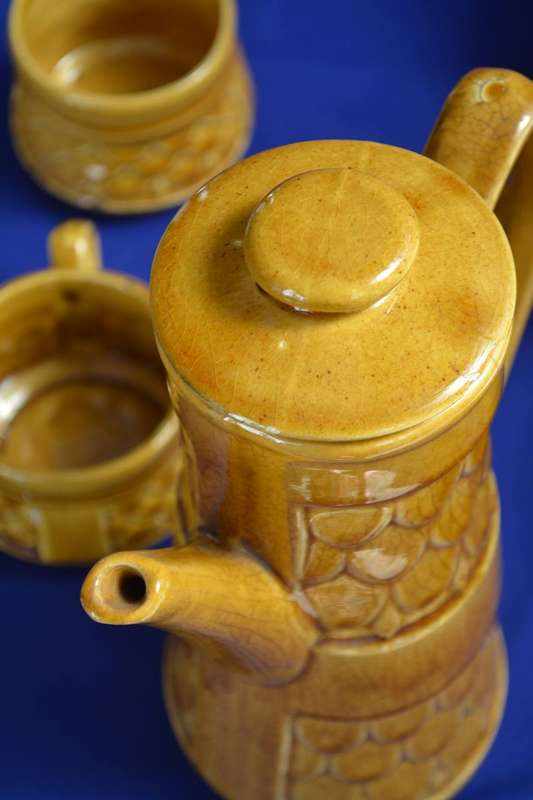 Retro Fish Scale Design Coffee Set c1970 - Japan - 12 Pieces