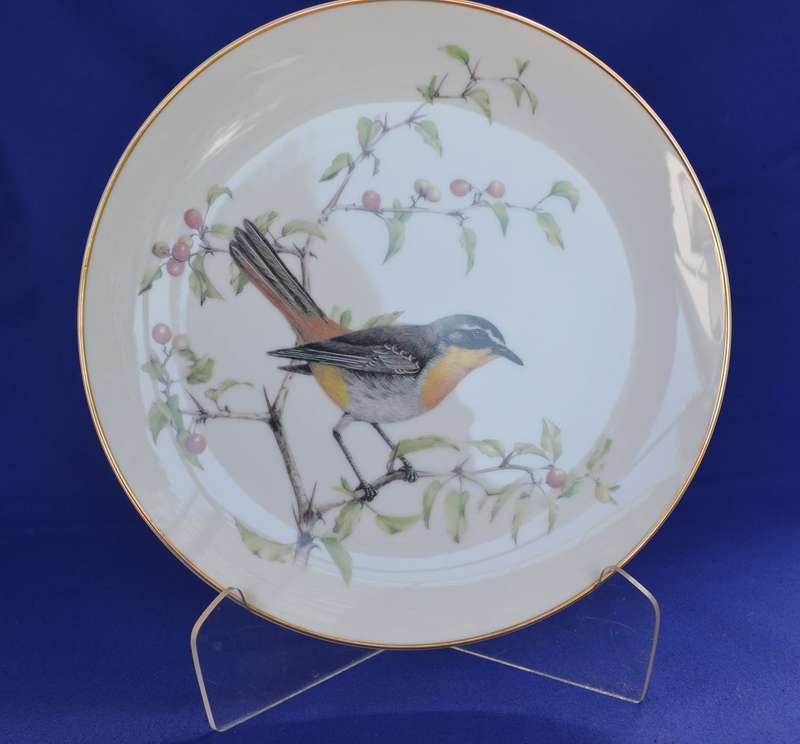 Heritage Porcelain Best Loved Birds of Southern Africa Collectors Plate - Cape Robin