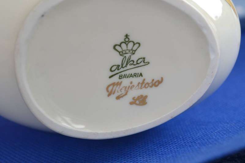 Selection of Vintage Porcelain Items 3 Pieces