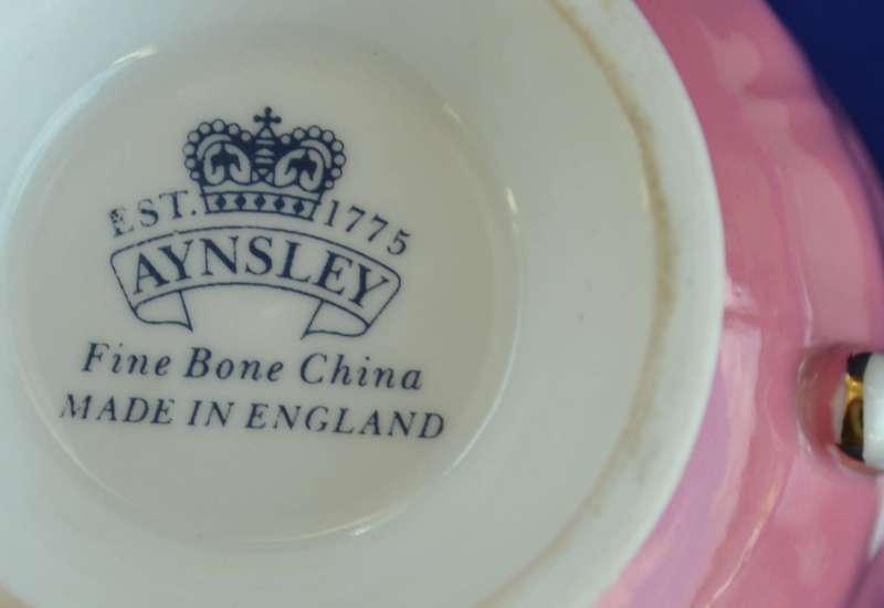Aynsley /  Tuscan Fine Bone China Assembled Trio