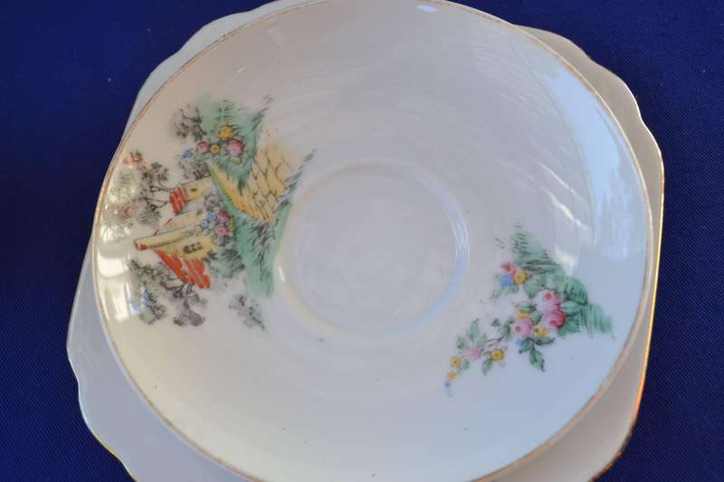 TH Thun  Czechoslovakia  Porcelain Tea Trio