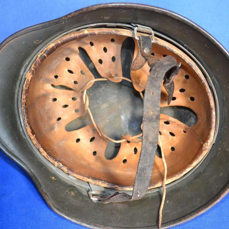 Original German WWII M40 Heer(Army) Helmet ET64
