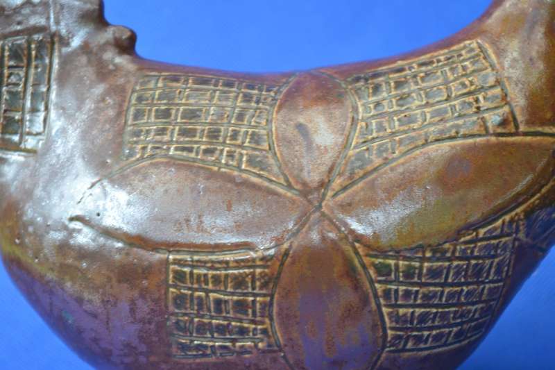 Vintage Rorke's Drift Studio Pottery Chicken - Signed E Mbatha