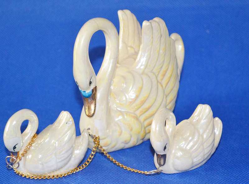Small Vintage lustre Ware Swan Ornaments - 5 Pieces