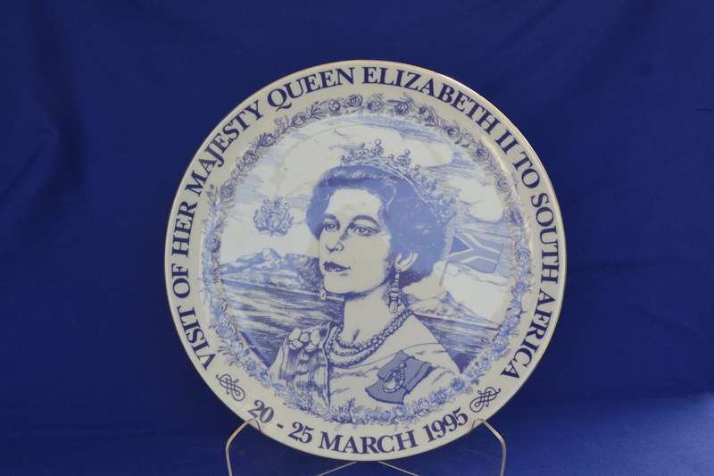 Heritage Porcelain Commemorative Plate - Royal Visit to South Africa 1995