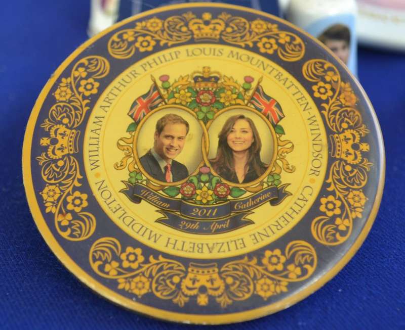 Selection of Assorted Collectable Items Including Royal Family Memorabilia