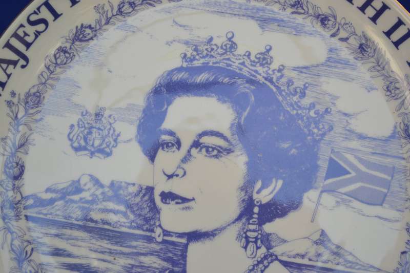 Heritage Porcelain Commemorative Plate - Royal Visit to South Africa 1995