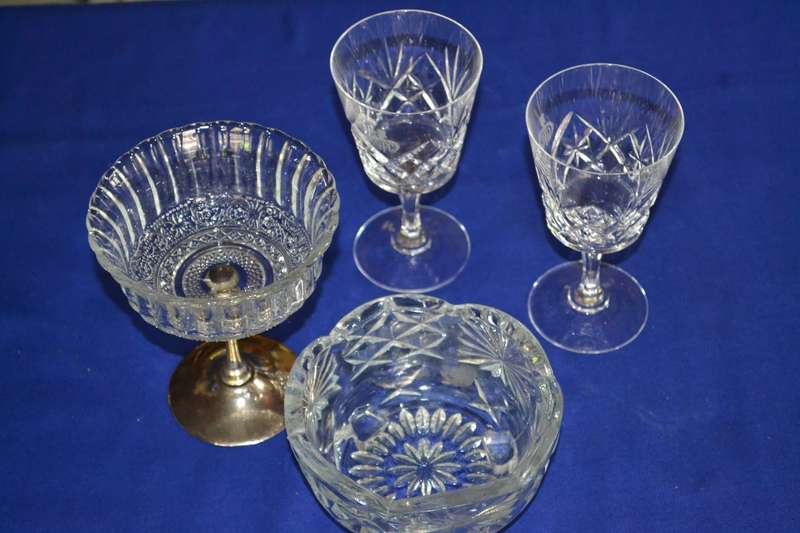 Selection of Assorted Crystal and Cut Glass Items - 4 Pieces