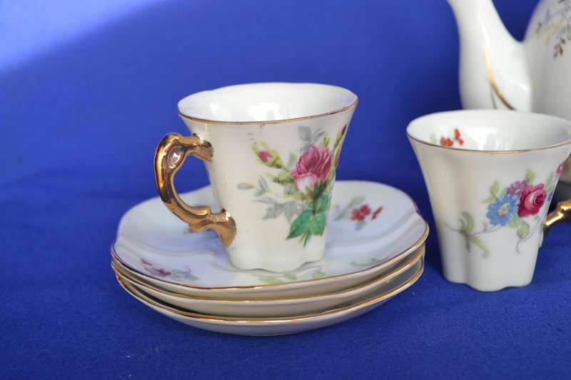 Fine Bone China Demitasse Cups and Saucers, and Tea Pot - Japan