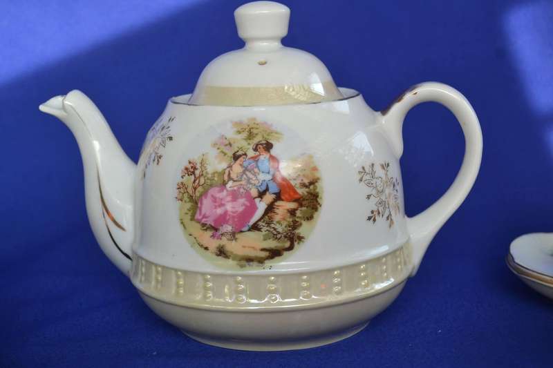 Fine Bone China Demitasse Cups and Saucers, and Tea Pot - Japan