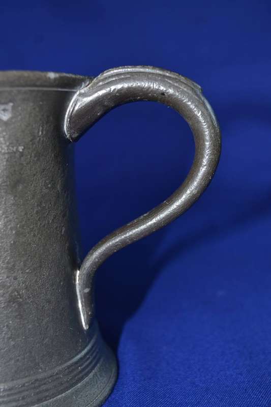 Vintage British Pewter 1 Pint Tankard