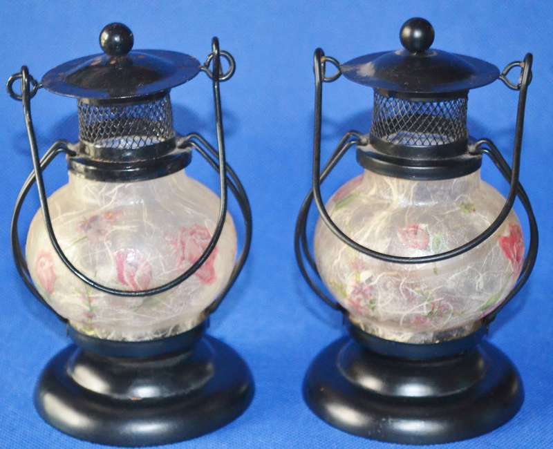 Assorted Bathroom Ornaments - 4 Pieces