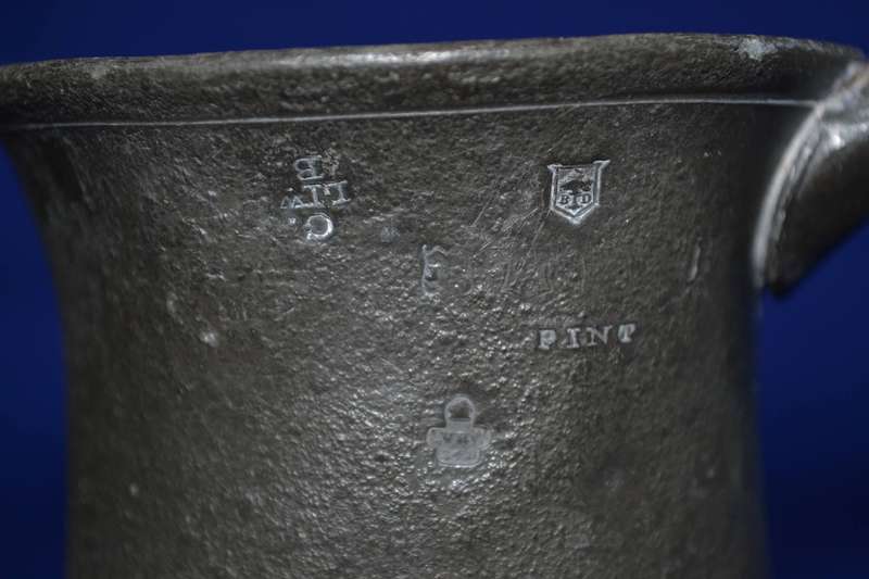 Vintage British Pewter 1 Pint Tankard