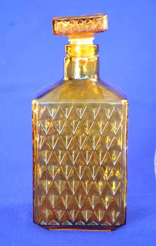 Old St Andrews Clubhouse Blended Scotch Whisky  Bottle and Small Amber Glass Decanter