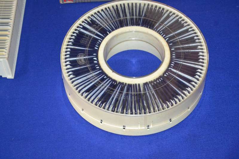 Braun 100 Magazine Carousel Slide Tray For Slide Projectors with Blank Slide Mounts