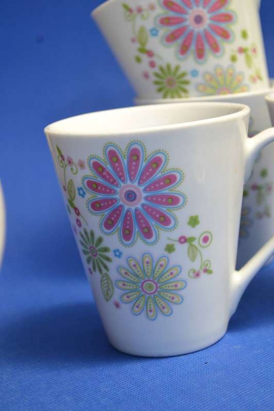 Floral Porcelain Tea Pot & Set of Four Coffee Mugs