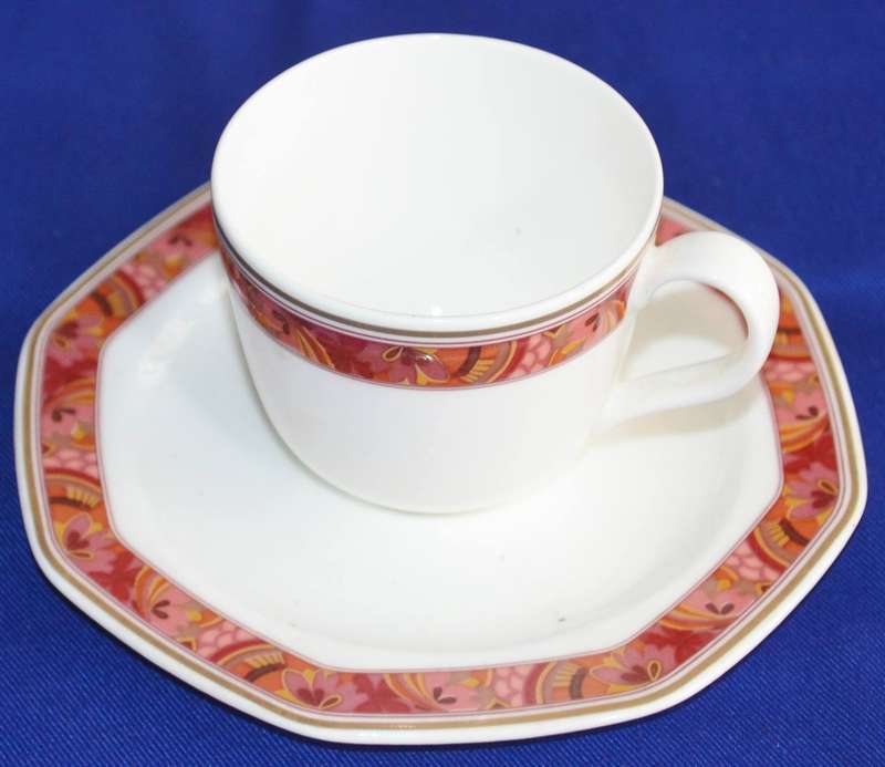 Hutschenreuther Germany Bone China Demitasse Duo