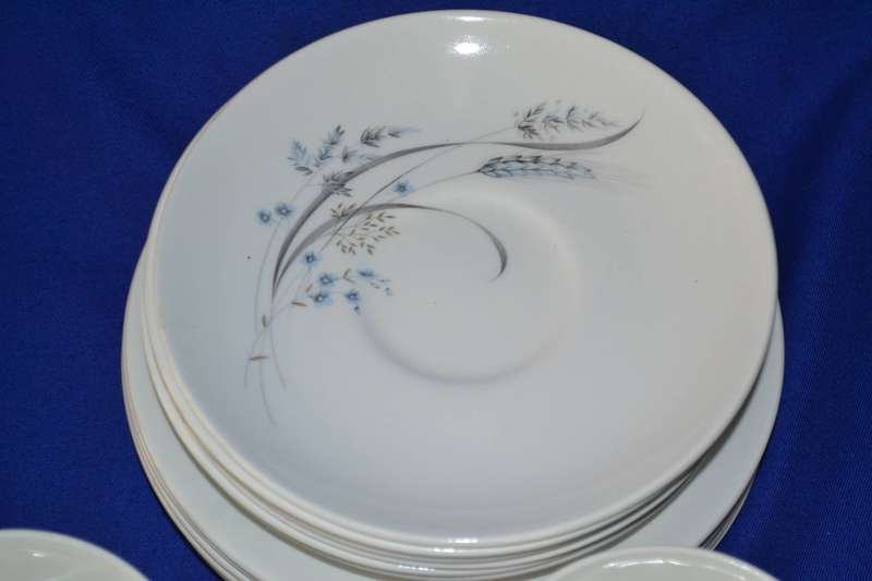 Vintage Johnson Bros Ironstone Trios (6) and Large Milk Jug Ftom the Snowhite Range