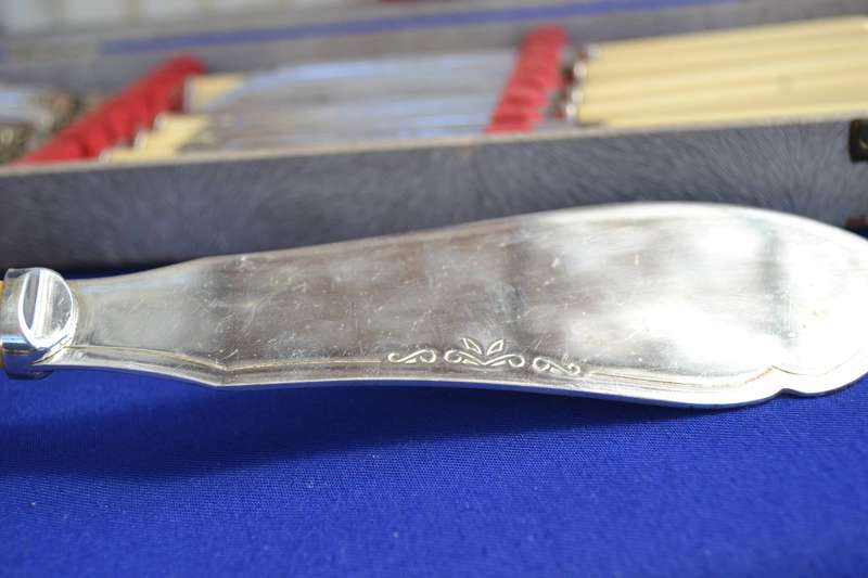 Vintage Yeoman Silver Plate Engraved Fish Knife and Fork Set - Boxed