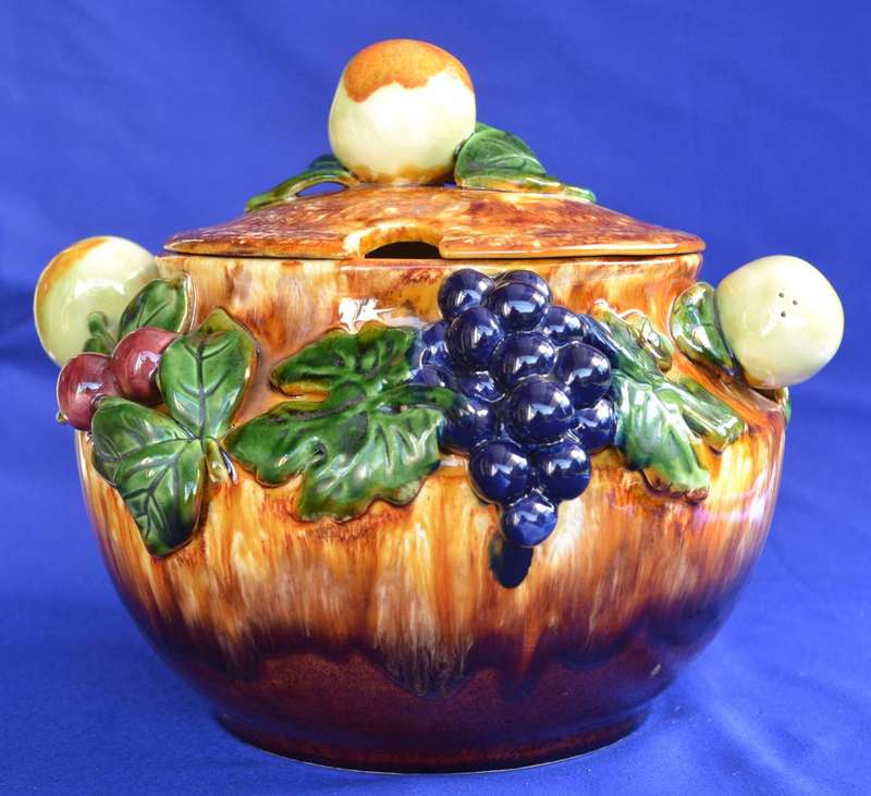 St Peters Grax - Austria Majolica Bowl with Lid