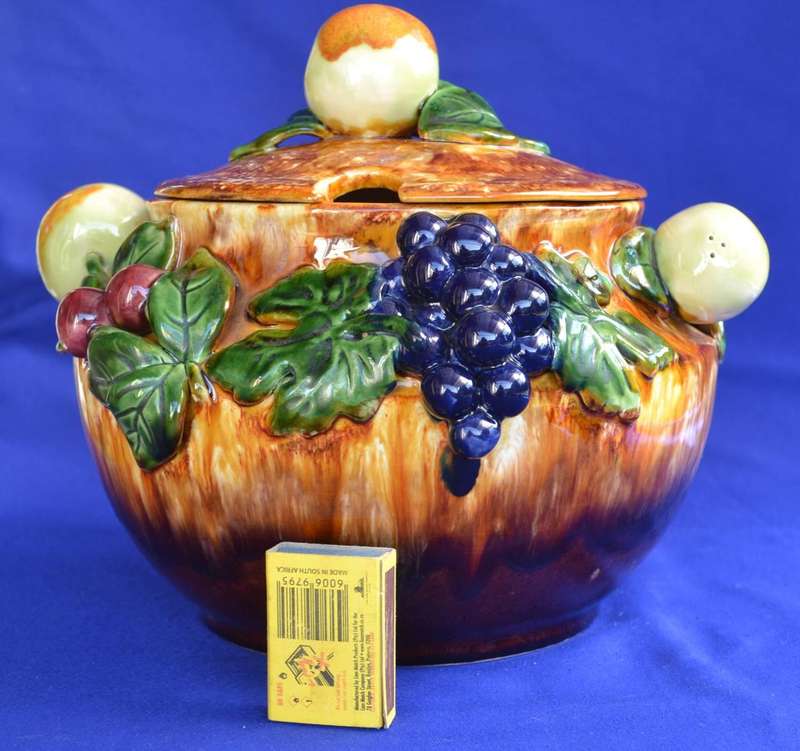 St Peters Grax - Austria Majolica Bowl with Lid