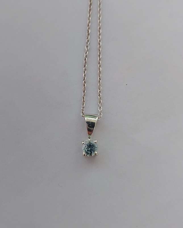 Natural Topaz Pendant in 925 Sterling Silver