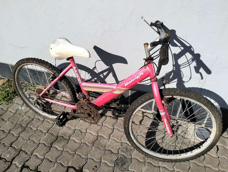 2 X BICYCLES