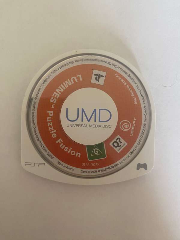 5 PSP game discs