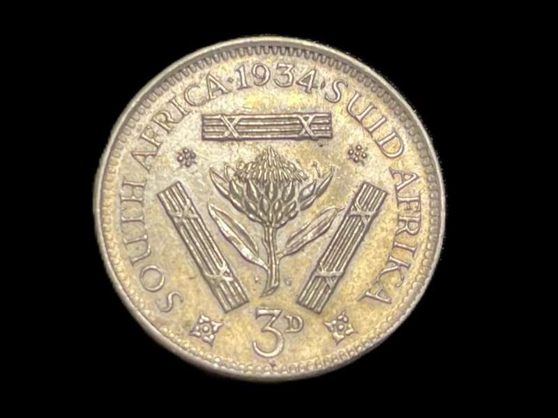 Scarce AU+ or UNC 1934 SA Union Silver 3 pence (Tickey) coin - High UNC Value