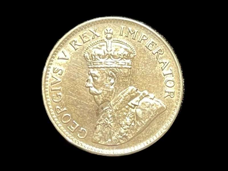 Scarce AU+ or UNC 1934 SA Union Silver 3 pence (Tickey) coin - High UNC Value