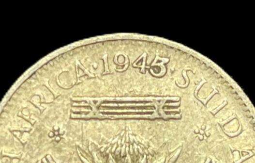 Scarce 1945/3 overdate S.A. Union silver 3 pence (tickey) coin - Better condition for this variety