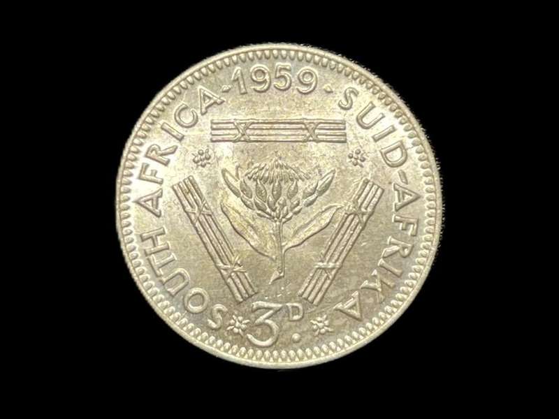 Beautiful AU+ 1959 SA Union Silver 3 pence (Tickey) coin - "No KG" variety