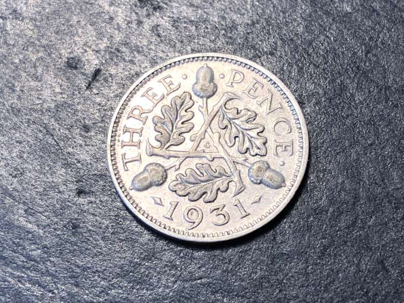 SILVER 1931 British 3 pence (tickey) coin - King George V
