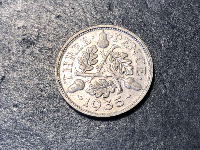SILVER 1935 British 3 pence (tickey) coin - King George V