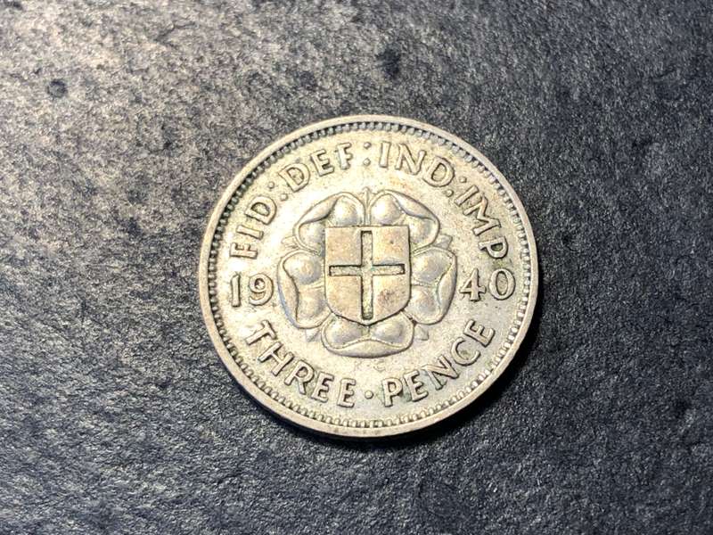 SILVER 1940 British 3 pence (tickey) coin - King George VI