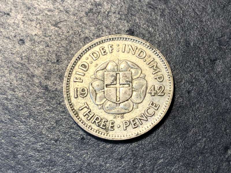 SILVER 1942 British 3 pence (tickey) coin - King George VI